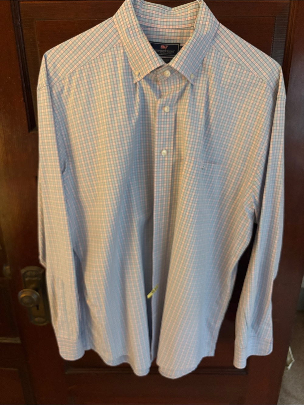 Vineyard Vines Men's Pale Blue and Pink Windowpane Button-Down Tucker Shirt